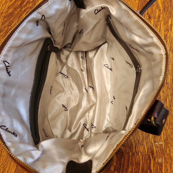 Large Clarks Purse - Picture 6 of 9